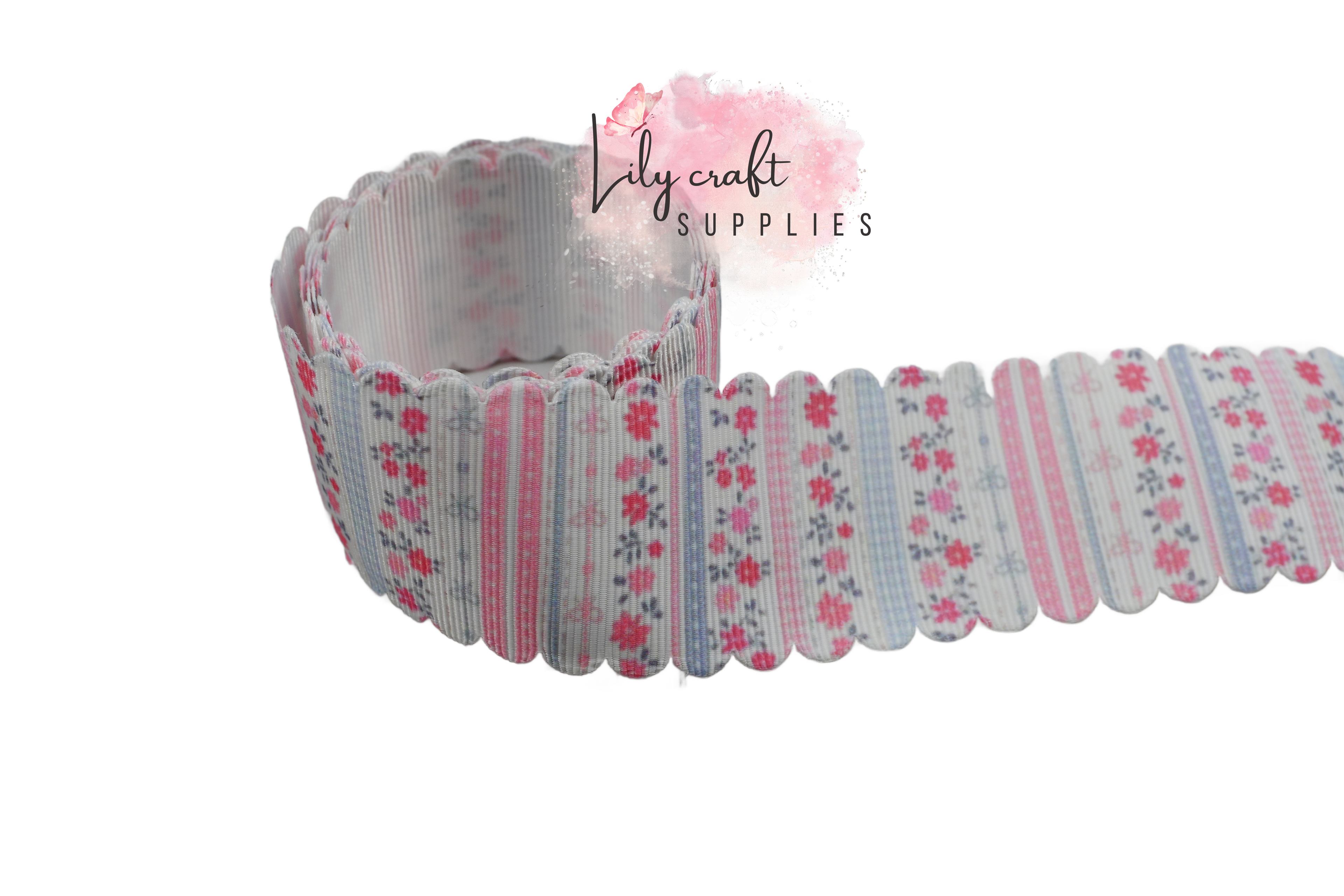 Pink Floral scalloped