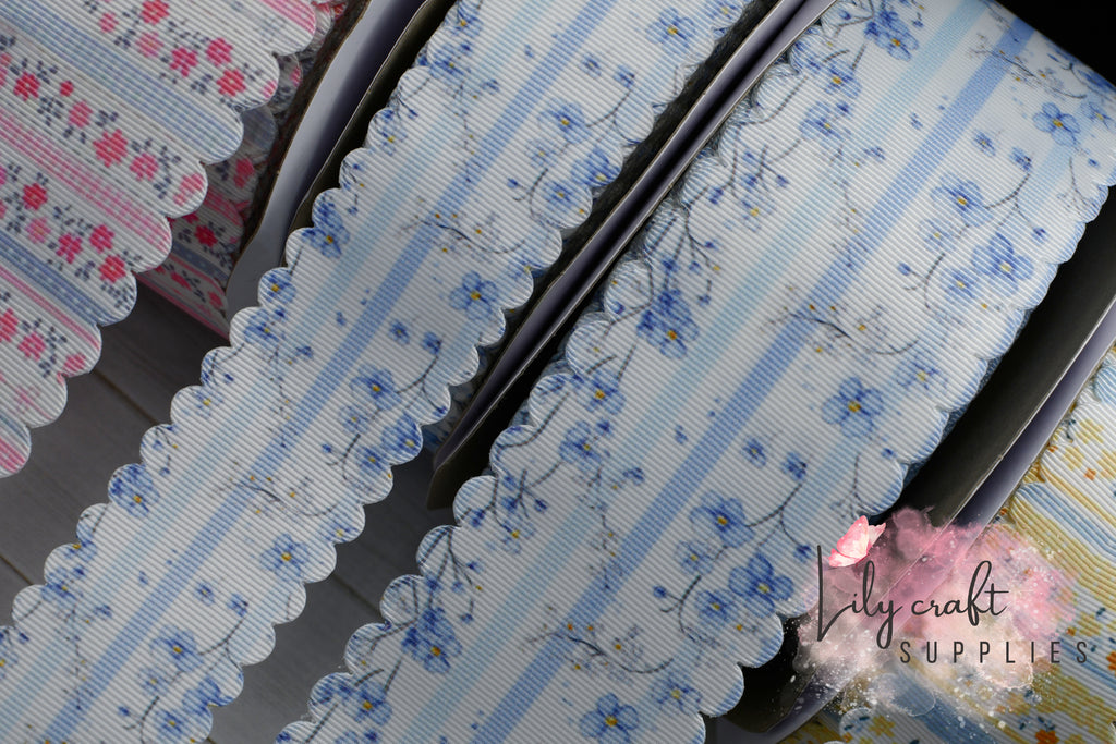Blue Floral print scalloped