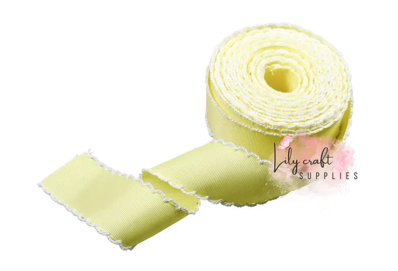 Baby Maize moonstitch